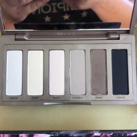 Urban Decay Naked Palette Bundle - Picture 7 of 10